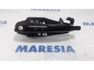 Used Door handle 4-door, front left Citroen C4 Picasso (3D/3E) 1.6 e-HDi 115 Price € 19,50 Margin scheme offered by Maresia Parts