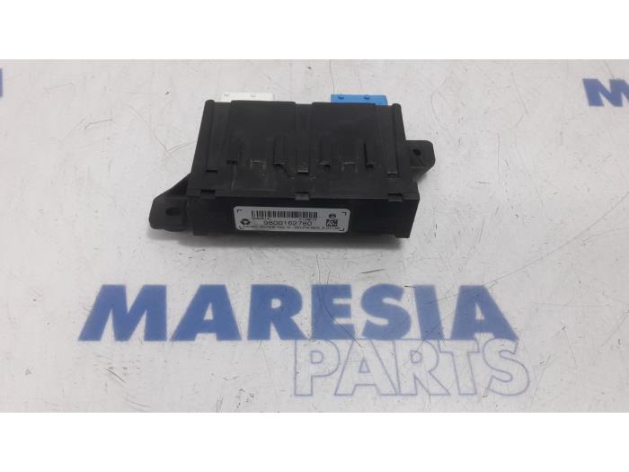 Usagé Ordinateur divers Citroen C4 Picasso (3D/3E) 1.6 e-HDi 115 Prix € 49,95 Règlement à la marge proposé par Maresia Parts