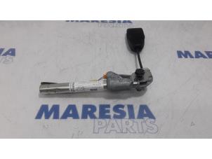 Used Front seatbelt buckle, right Alfa Romeo MiTo (955) 1.4 TB 16V Price € 50,00 Margin scheme offered by Maresia Parts