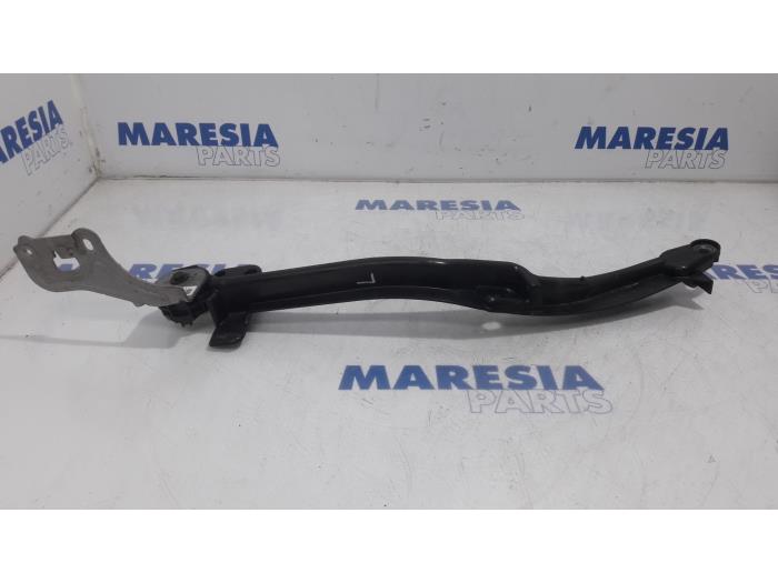 Used Subframe Peugeot 508 (8D) 1.6 THP 16V Price € 35,00 Margin scheme offered by Maresia Parts