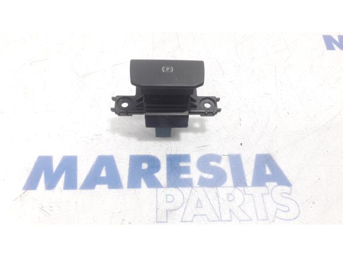Gebrauchte Handbremse Schalter Peugeot 508 SW (8E/8U) 2.0 HDiF 16V Autom. Preis € 35,00 Margenregelung angeboten von Maresia Parts