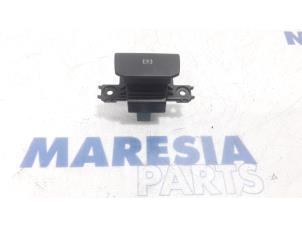 Used Parking brake switch Peugeot 508 SW (8E/8U) 2.0 HDiF 16V Autom. Price € 35,00 Margin scheme offered by Maresia Parts