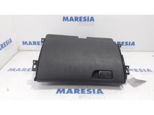 Used Glovebox Renault Megane IV Estate (RFBK) 1.2 Energy TCE 130 Price € 75,00 Margin scheme offered by Maresia Parts