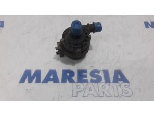 Używane Pompa wodna Renault Master IV (MA/MB/MC/MD/MH/MF/MG/MH) 2.3 dCi 16V Cena € 30,25 Z VAT oferowane przez Maresia Parts