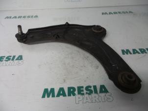Used Front lower wishbone, left Renault Vel Satis (BJ) 3.5 V6 24V Autom. Price € 35,00 Margin scheme offered by Maresia Parts