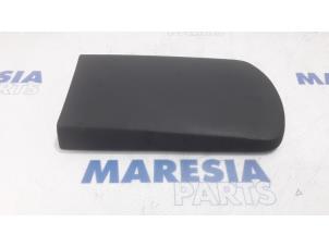 Used Armrest Peugeot 3008 I (0U/HU) 1.6 VTI 16V Price € 60,00 Margin scheme offered by Maresia Parts