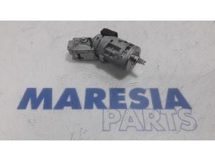 Used Ignition lock + key Peugeot 508 (8D) 1.6 HDiF 16V Price € 60,00 Margin scheme offered by Maresia Parts