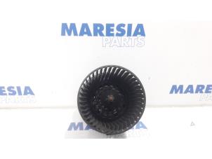 Used Heating and ventilation fan motor Peugeot 508 (8D) 1.6 HDiF 16V Price € 60,00 Margin scheme offered by Maresia Parts