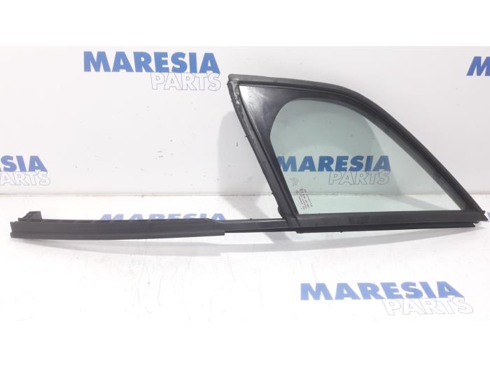 Usados Ventanilla triangular izquierda delante Citroen C3 (SC) 1.6 16V VTi 120 Precio € 50,00 Norma de margen ofrecido por Maresia Parts