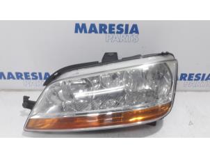 Used Headlight, left Fiat Idea (350AX) 1.4 16V Price € 75,00 Margin scheme offered by Maresia Parts
