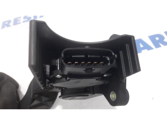 Gaspedalposition Sensor van een Fiat Idea (350AX) 1.4 16V 2004