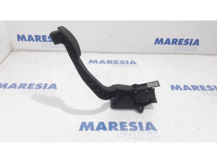 Begagnade Gaspedalsensor Fiat Idea (350AX) 1.4 16V Pris € 35,00 Marginaltabell erbjuds av Maresia Parts
