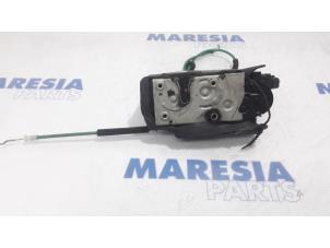 Used Rear door lock mechanism 4-door, left Fiat Idea (350AX) 1.4 16V Price € 35,00 Margin scheme offered by Maresia Parts