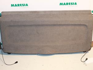 Used Parcel shelf Renault Clio II (BB/CB) 1.6 16V Price € 25,00 Margin scheme offered by Maresia Parts