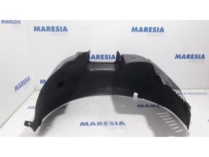 Usagé Passage de roue Fiat Idea (350AX) 1.4 16V Prix € 35,00 Règlement à la marge proposé par Maresia Parts