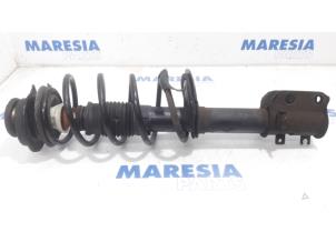 Usados Barra de amortiguador izquierda delante Fiat Idea (350AX) 1.4 16V Precio € 50,00 Norma de margen ofrecido por Maresia Parts