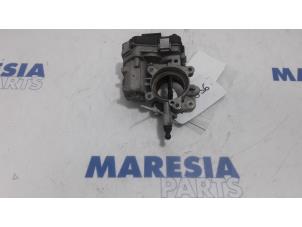 Usados Cuerpo de válvula de mariposa Fiat Ducato (250) 2.0 D 115 Multijet Precio € 127,05 IVA incluido ofrecido por Maresia Parts
