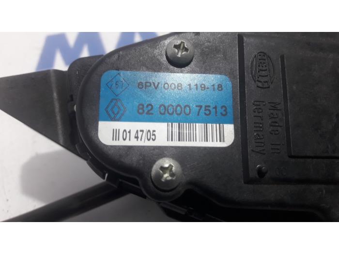 Gaspedalposition Sensor van een Renault Espace (JK) 2.0 16V Turbo 2006