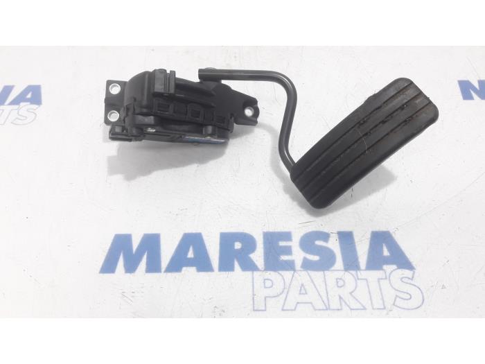 Begagnade Gaspedalsensor Renault Espace (JK) 2.0 16V Turbo Pris € 29,99 Marginaltabell erbjuds av Maresia Parts