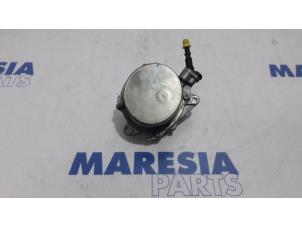 Używane Pompa prózniowa (benzyna) Citroen C3 (SC) 1.6 16V VTi 120 Cena € 39,99 Procedura marży oferowane przez Maresia Parts