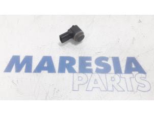 Gebrauchte PDC Sensor Renault Grand Scénic III (JZ) 1.5 dCi 110 Preis € 25,00 Margenregelung angeboten von Maresia Parts