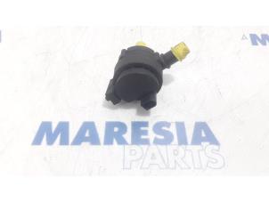 Used Water pump Renault Megane III Grandtour (KZ) 2.0 16V TCe 180 Price € 50,00 Margin scheme offered by Maresia Parts