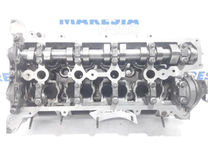 Cylinder head Renault Megane IV Estate 1.2 Energy TCE 130 8201663847