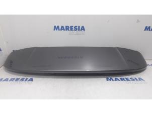 Used Spoiler Renault Clio IV Estate/Grandtour (7R) 0.9 Energy TCE 12V Price € 131,25 Margin scheme offered by Maresia Parts