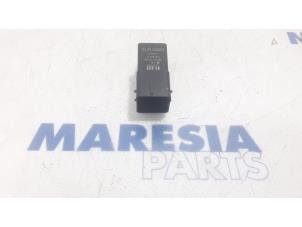 Used Glow plug relay Peugeot 508 (8D) 1.6 HDiF 16V Price € 15,00 Margin scheme offered by Maresia Parts