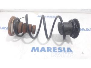 Used Rear coil spring Renault Kangoo/Grand Kangoo (KW) 1.2 16V TCE Price € 42,35 Inclusive VAT offered by Maresia Parts