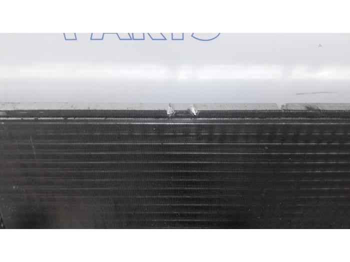 Radiateur d'eau d'un Peugeot 3008 I (0U/HU) 1.6 VTI 16V 2014