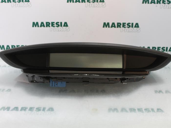 Gebrauchte Anzeige Innen Citroen C4 Berline (LC) 1.6 HDi 16V Preis € 30,00 Margenregelung angeboten von Maresia Parts