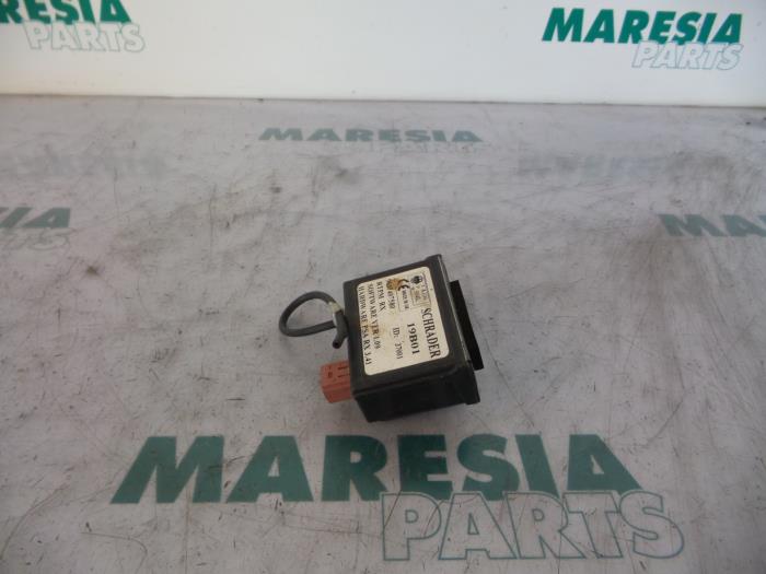 Used Computer, miscellaneous Peugeot 607 (9D/U) 2.2 16V Price € 50,00 Margin scheme offered by Maresia Parts