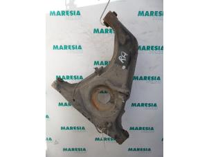 Used Rear wishbone, right Peugeot 607 (9D/U) 2.2 16V Price € 75,00 Margin scheme offered by Maresia Parts