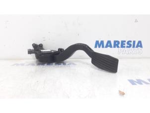 Used Throttle pedal position sensor Opel Combo 1.3 CDTI 16V Price € 90,75 Inclusive VAT offered by Maresia Parts