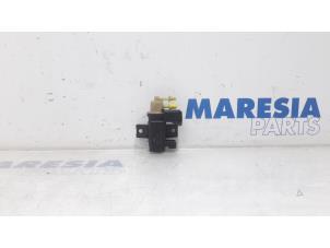 Used Turbo pressure regulator Renault Master IV (FV) 2.3 dCi 110 16V FWD Price € 48,40 Inclusive VAT offered by Maresia Parts