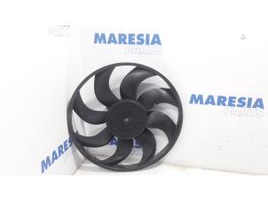 Usagé Ventilateur moteur Renault Master IV (FV) 2.3 dCi 110 16V FWD Prix € 107,69 Prix TTC proposé par Maresia Parts