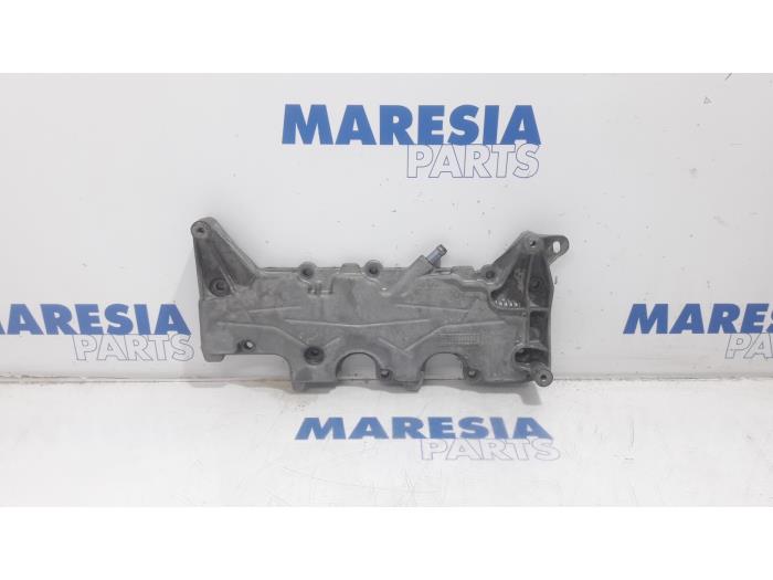 Gebrauchte Ventildeckel Renault Grand Scénic II (JM) 2.0 16V Preis € 35,00 Margenregelung angeboten von Maresia Parts