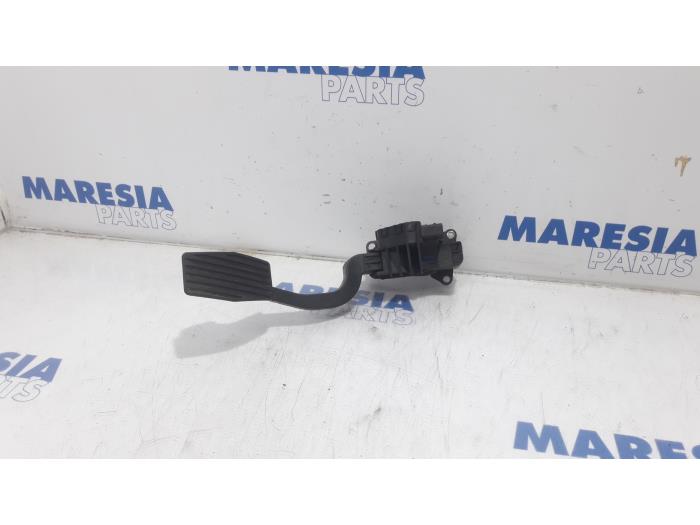 Begagnade Gaspedalsensor Fiat Punto Evo (199) 1.3 JTD Multijet 85 16V Pris € 15,00 Marginaltabell erbjuds av Maresia Parts