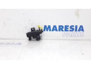 Used Turbo pressure regulator Opel Combo 1.3 CDTI 16V Price € 30,25 Inclusive VAT offered by Maresia Parts