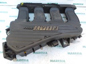 Used Intake manifold Fiat Stilo (192A/B) 1.6 16V 5-Drs. Price € 35,00 Margin scheme offered by Maresia Parts