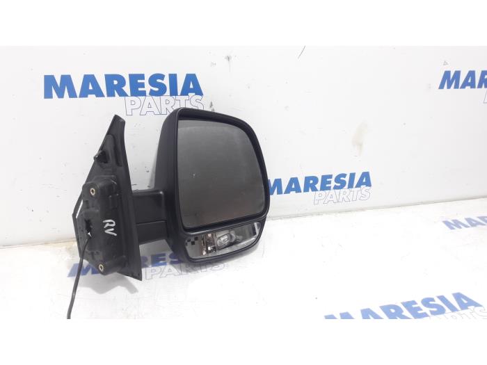 Wing mirror, right from a Opel Combo 1.3 CDTI 16V 2017