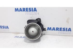 Used Heating and ventilation fan motor Opel Combo 1.3 CDTI 16V Price € 48,40 Inclusive VAT offered by Maresia Parts