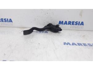Used Throttle pedal position sensor Citroen DS3 (SA) 1.6 Blue Hdi 100 Price € 20,00 Margin scheme offered by Maresia Parts