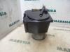 Fuel filter housing from a Peugeot 307 Break (3E) 1.6 HDiF 110 16V 2004