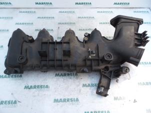 Used Intake manifold Peugeot 307 Break (3E) 1.6 HDiF 110 16V Price € 65,00 Margin scheme offered by Maresia Parts