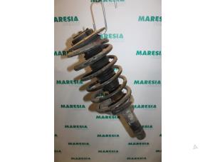 Used Front shock absorber rod, right Citroen Xsara Break (N2) 1.6i 16V Price € 45,00 Margin scheme offered by Maresia Parts