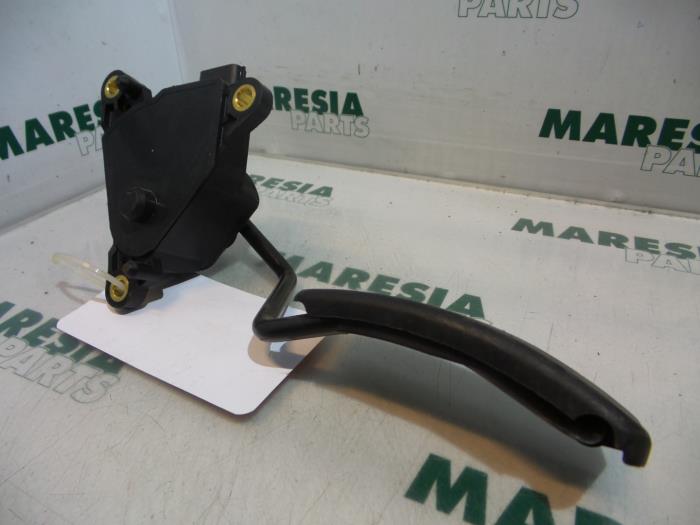 Gebrauchte Gaspedalposition Sensor Renault Scénic II (JM) 2.0 16V Preis € 35,00 Margenregelung angeboten von Maresia Parts