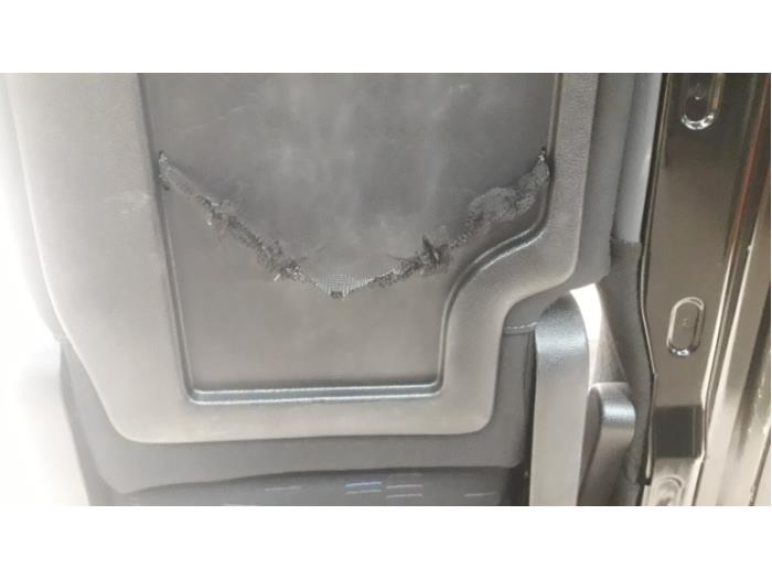 Double front seat, right from a Citroën Berlingo 1.6 Hdi 75 16V Phase 1 2010