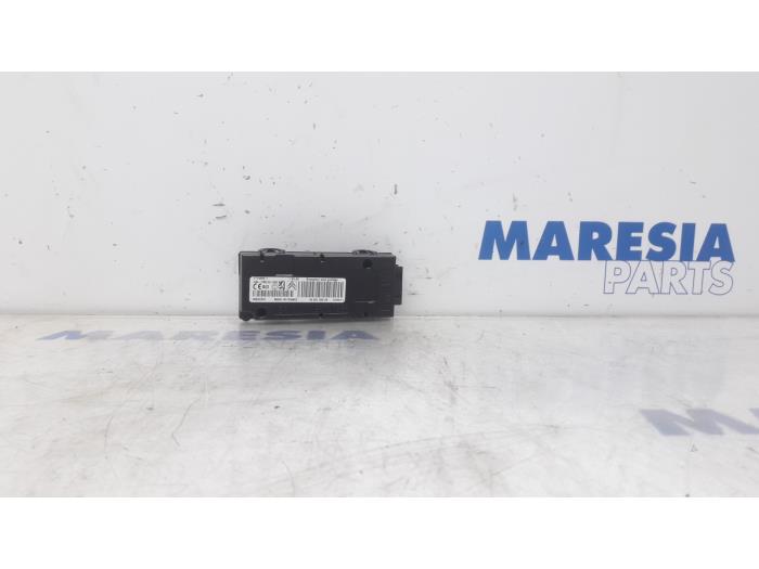 Begagnade Däcktrycksmodul Peugeot 3008 I (0U/HU) 1.6 16V THP 155 Pris € 75,00 Marginaltabell erbjuds av Maresia Parts